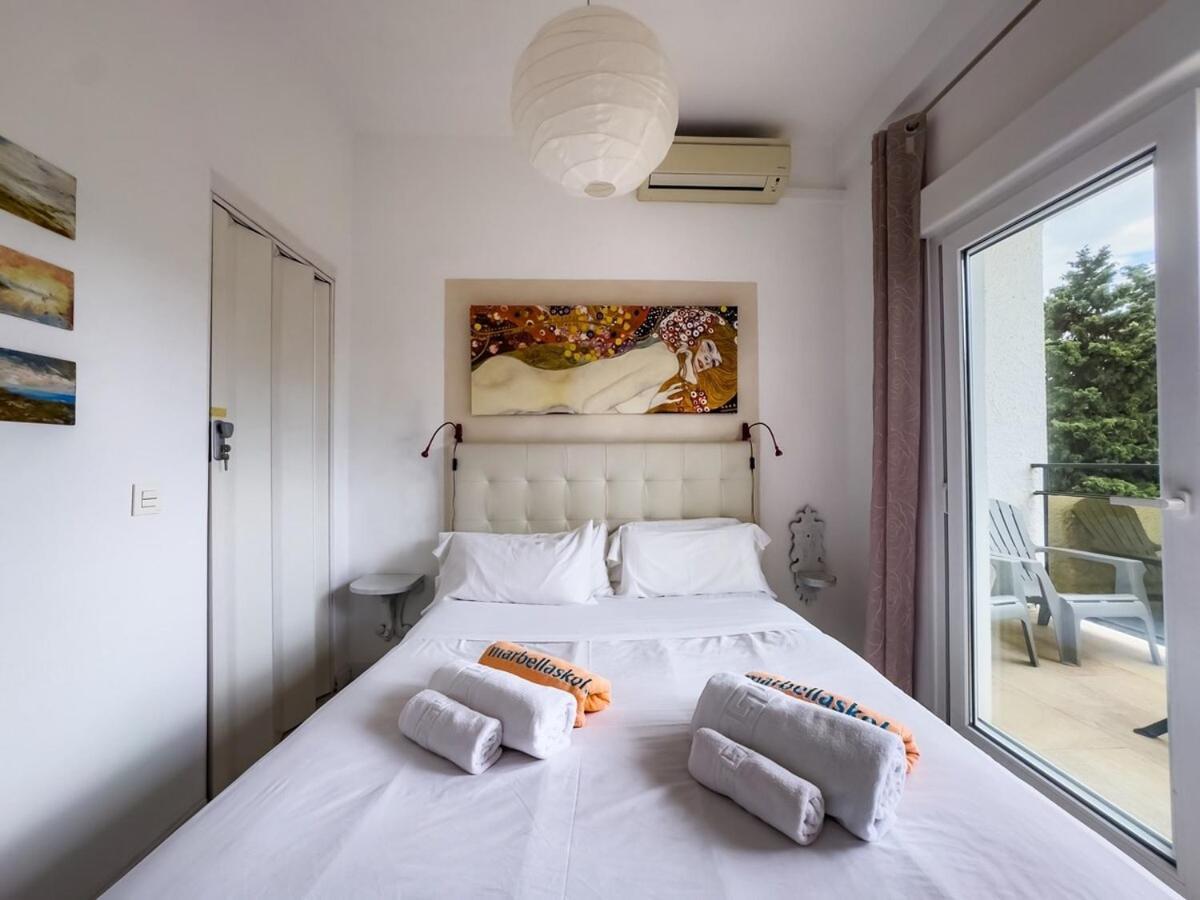 Skol 323 Delightful With Double Terrace, Sea And Park View Apartment